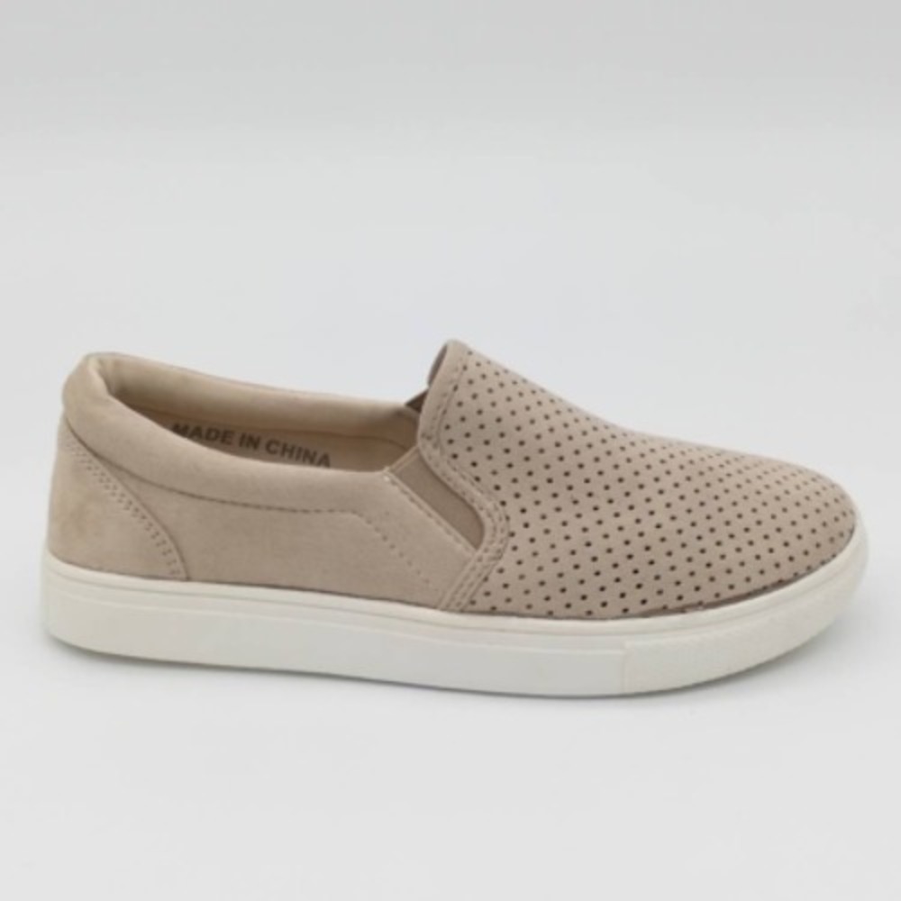 Jabasic Womens Sneaker Shoes Beige Perforated Low Top Slip Ons 6 M